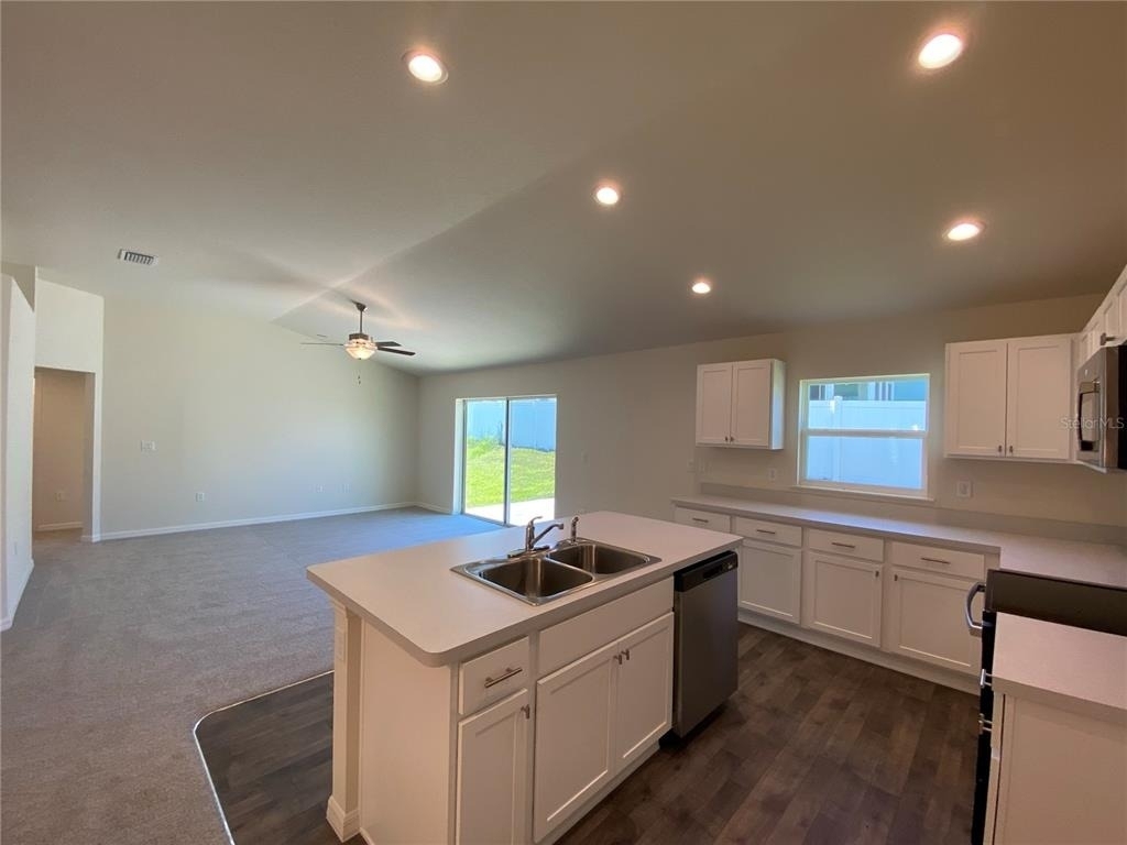 8190 N Wakefield Drive - Photo 5