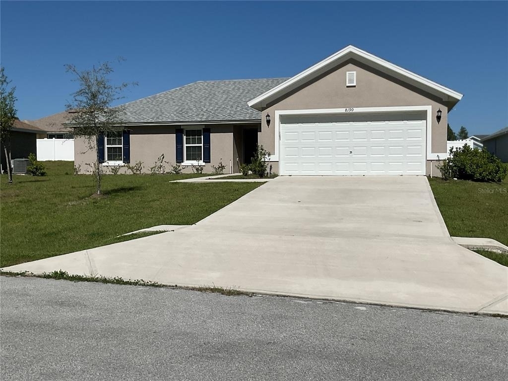 8190 N Wakefield Drive - Photo 0