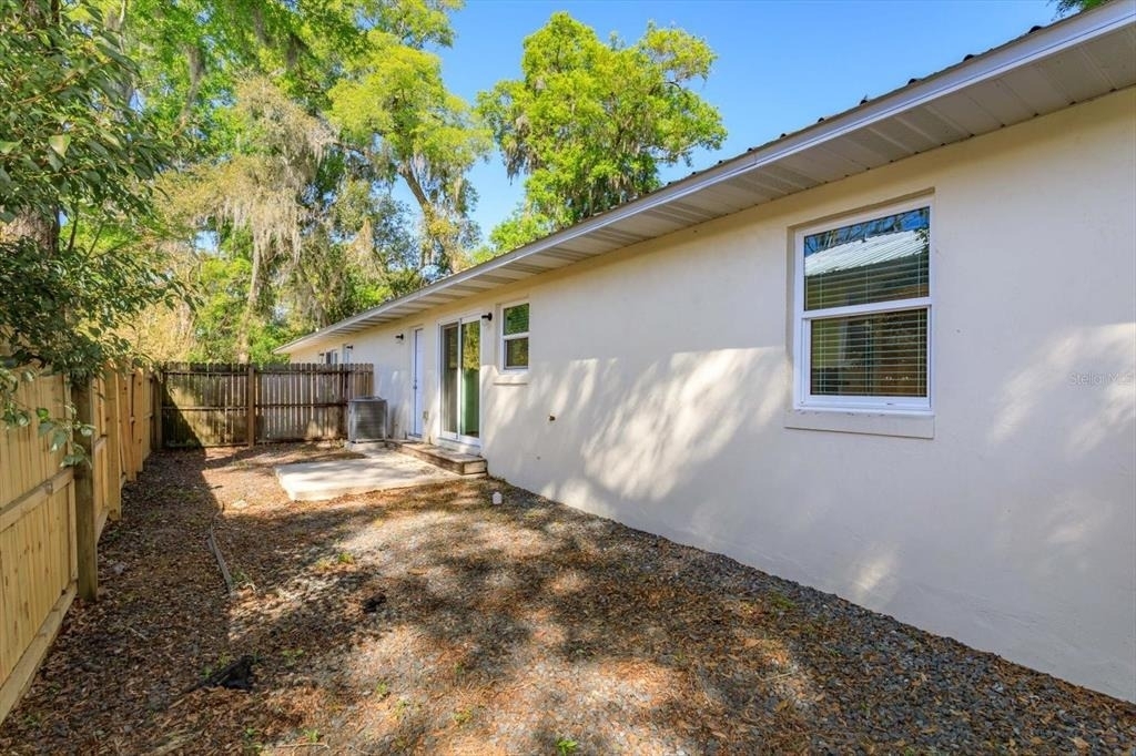 300 Ballard Avenue - Photo 19