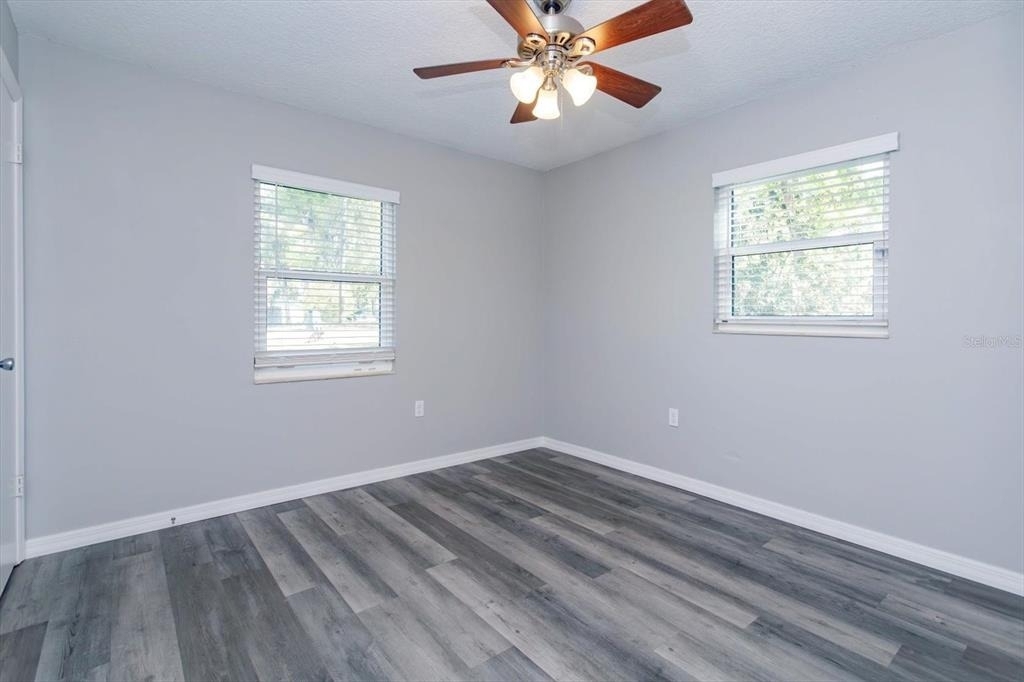 300 Ballard Avenue - Photo 14