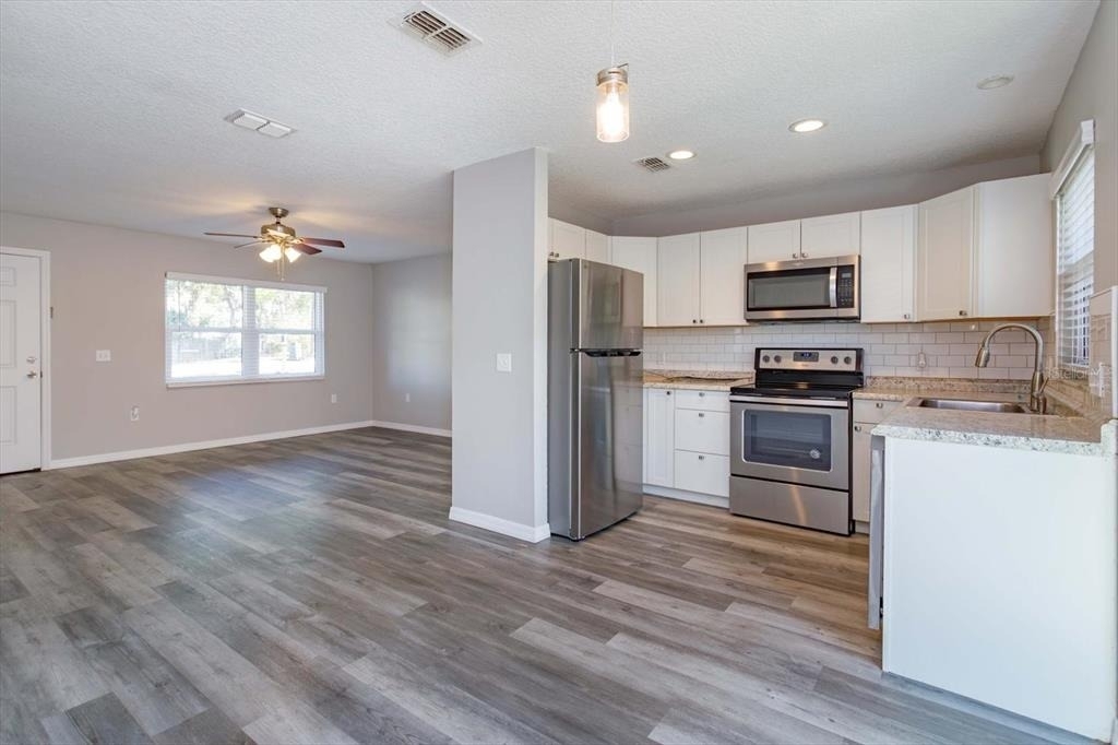 300 Ballard Avenue - Photo 8