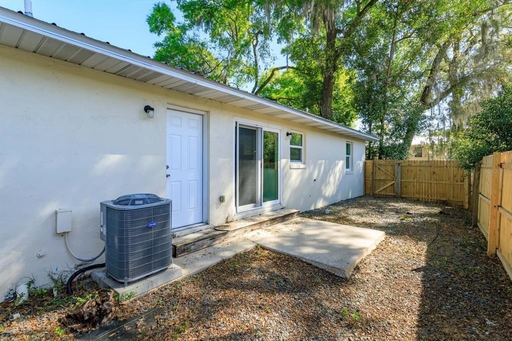 300 Ballard Avenue - Photo 18