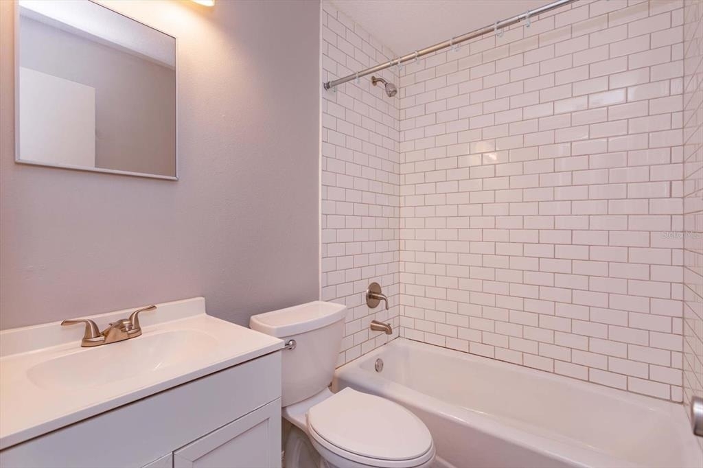 300 Ballard Avenue - Photo 15