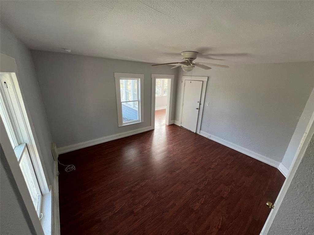 901 Pennsylvania Avenue - Photo 10