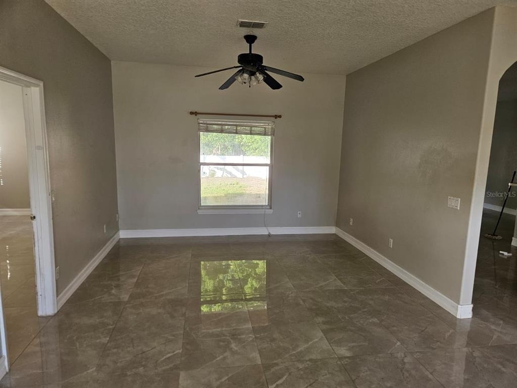 647 Carey Way - Photo 11
