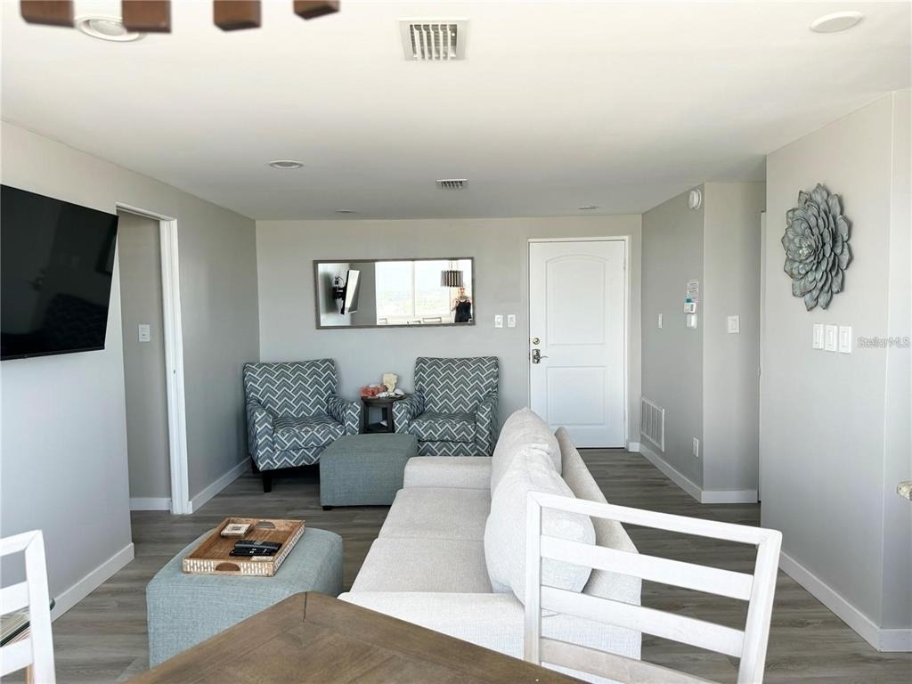 1255 Tarpon Center Drive - Photo 3