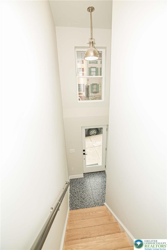 521 Ferry Street - Photo 7