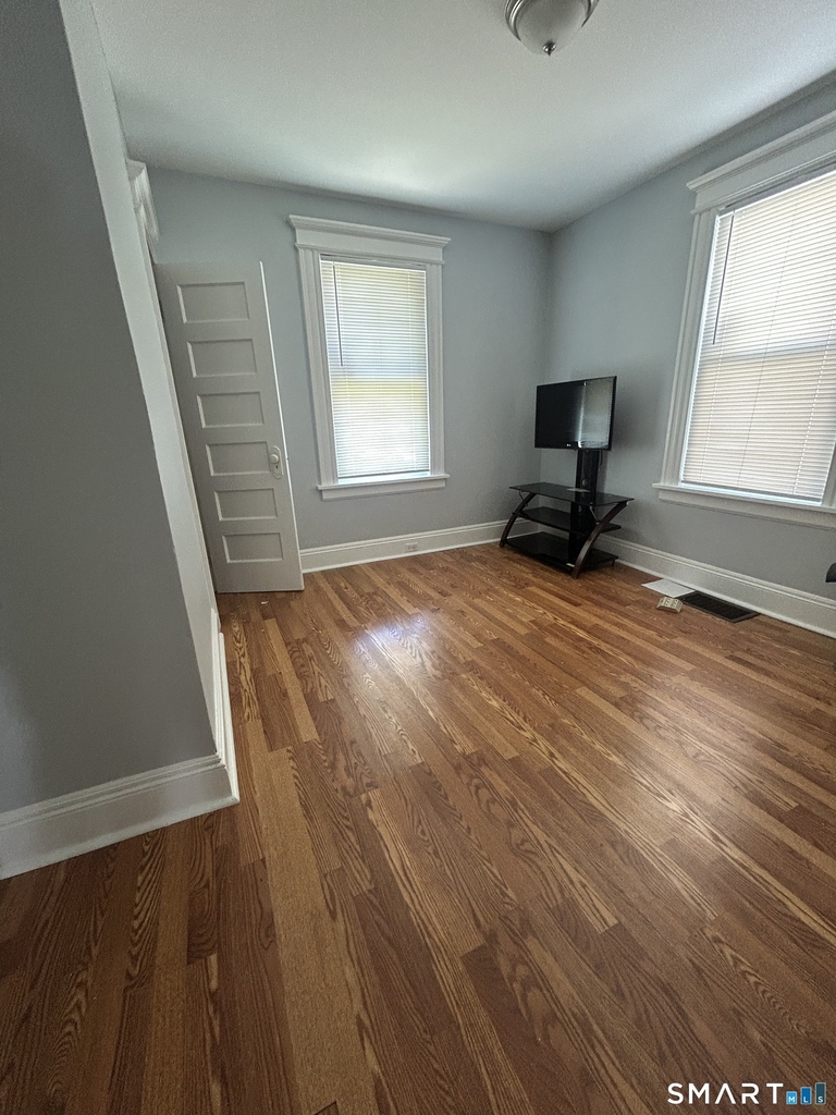 273 Judson Place - Photo 6