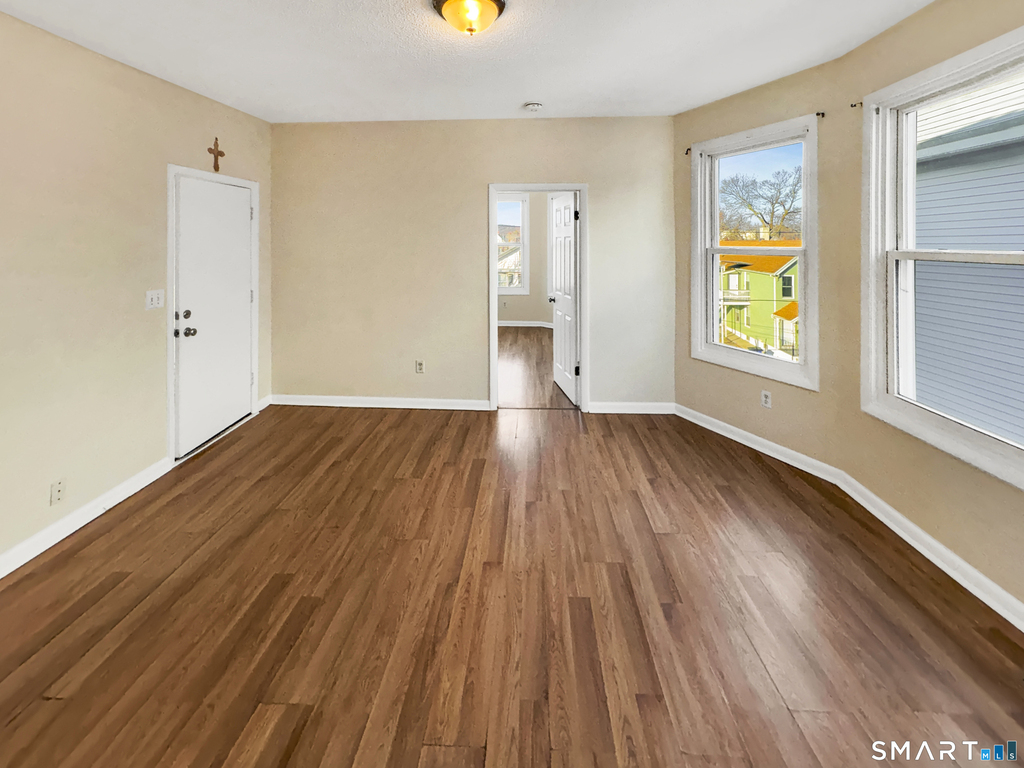 34 Wolcott Street - Photo 4