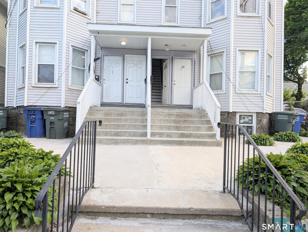 107 Catherine Street - Photo 4