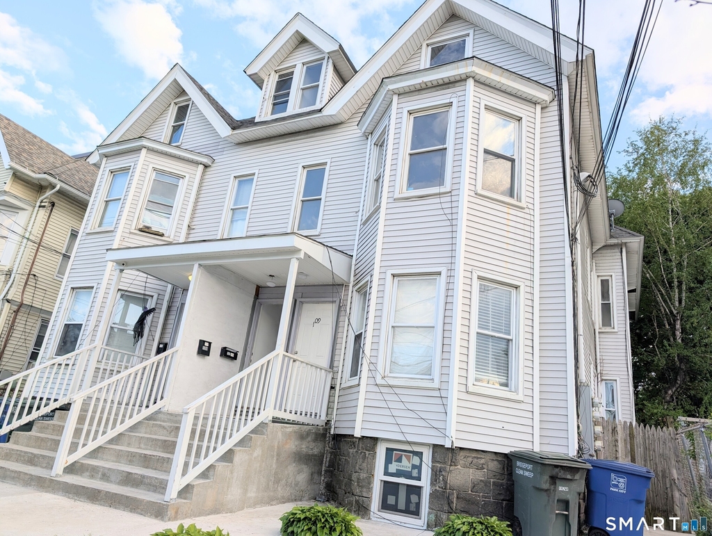 107 Catherine Street - Photo 3