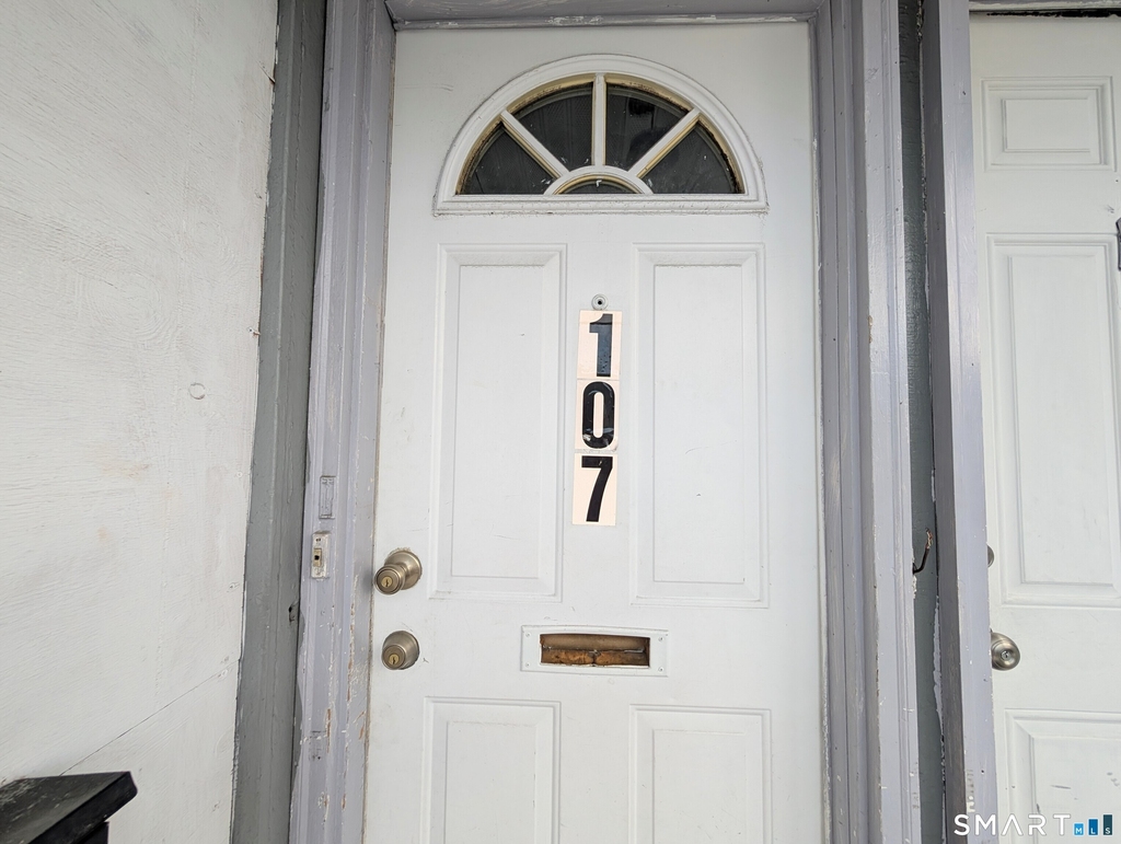 107 Catherine Street - Photo 5
