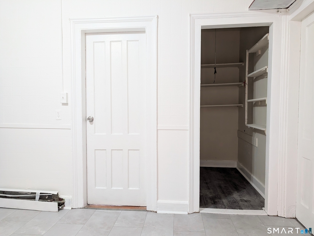 107 Catherine Street - Photo 24