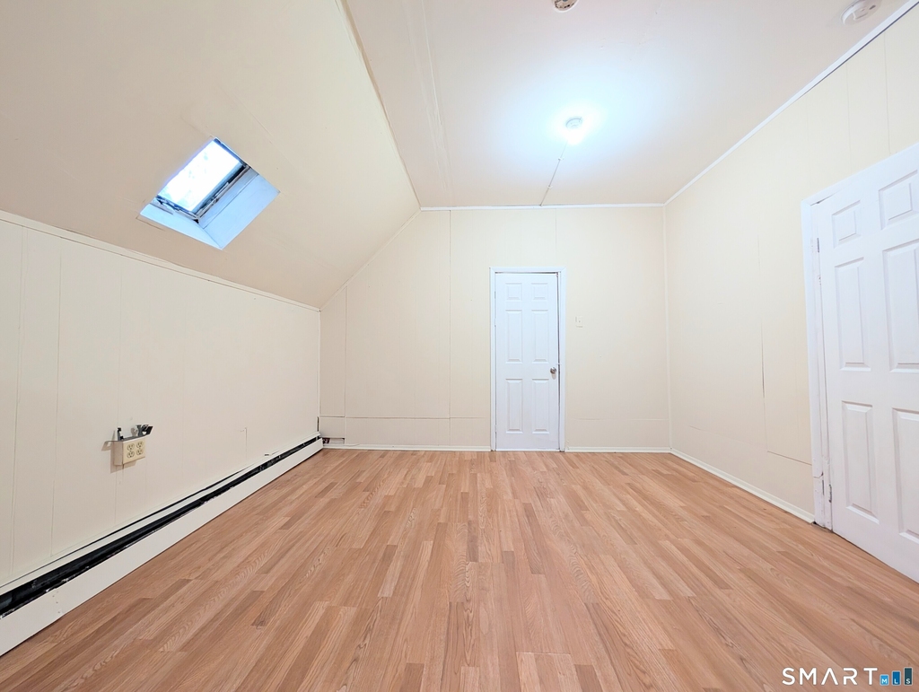 107 Catherine Street - Photo 32