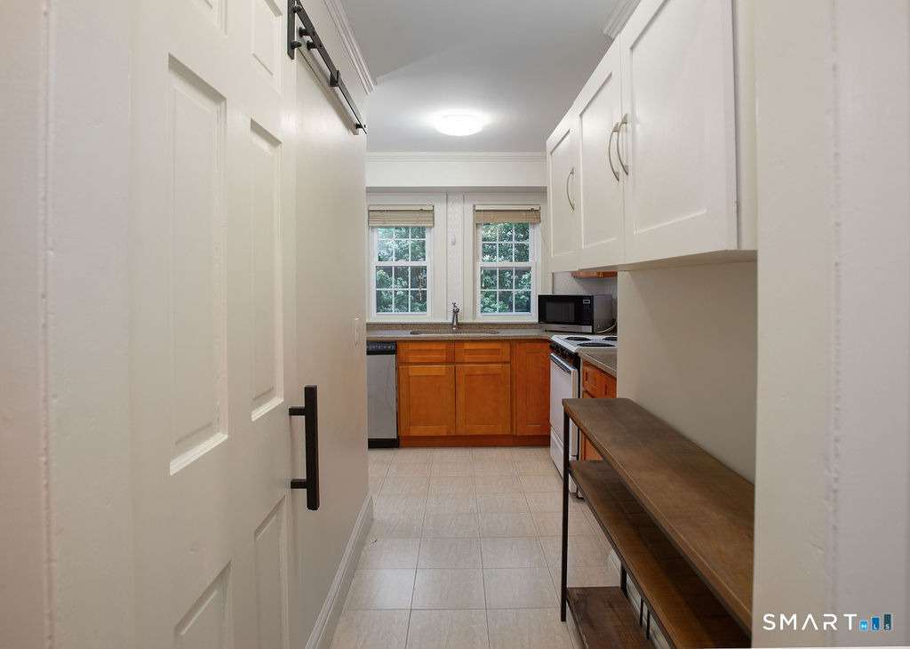 40 Unit B Seminary Street - Photo 2