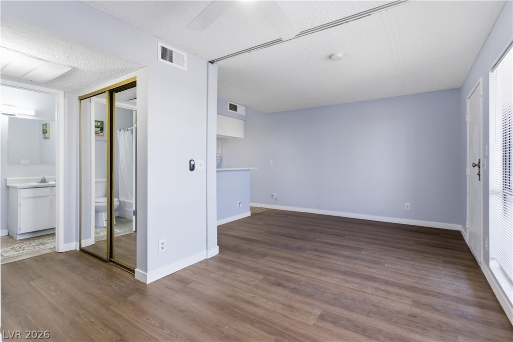 2221 W Bonanza Road - Photo 4