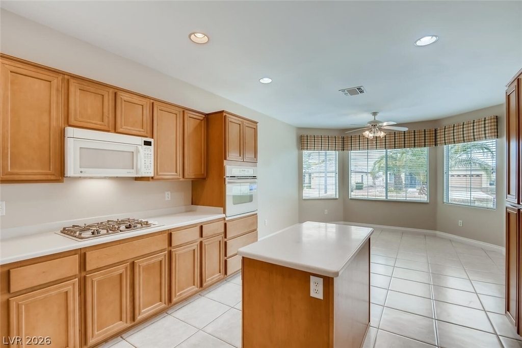 2316 Desert Fox Drive - Photo 7