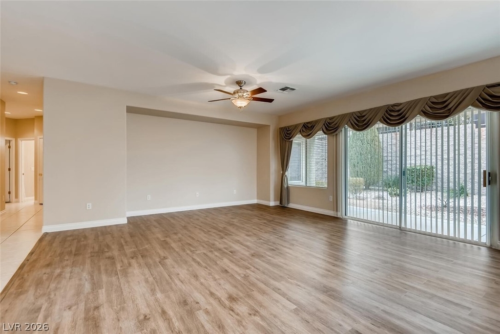 2316 Desert Fox Drive - Photo 4