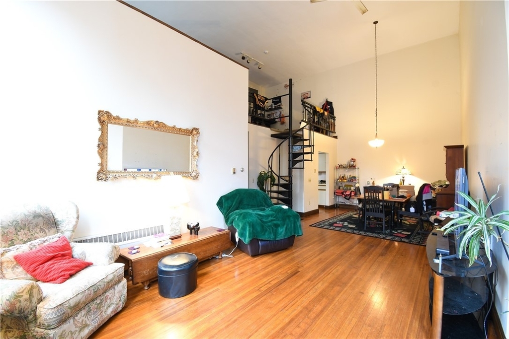 94 Averill Avenue - Photo 2