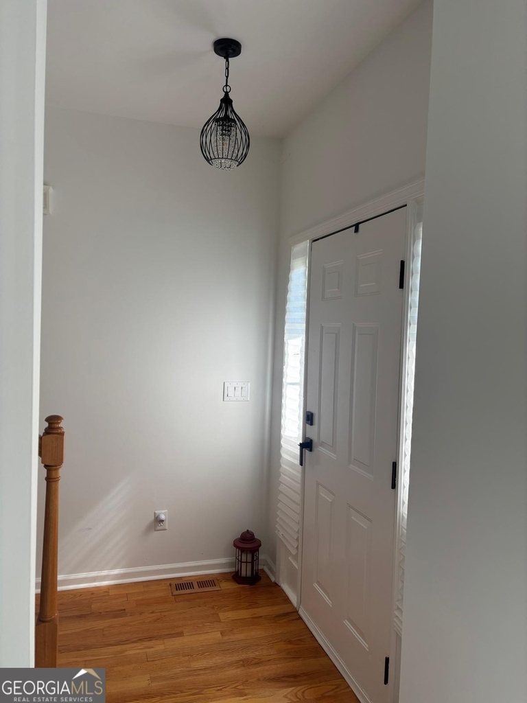 300 Harcourt Place - Photo 5
