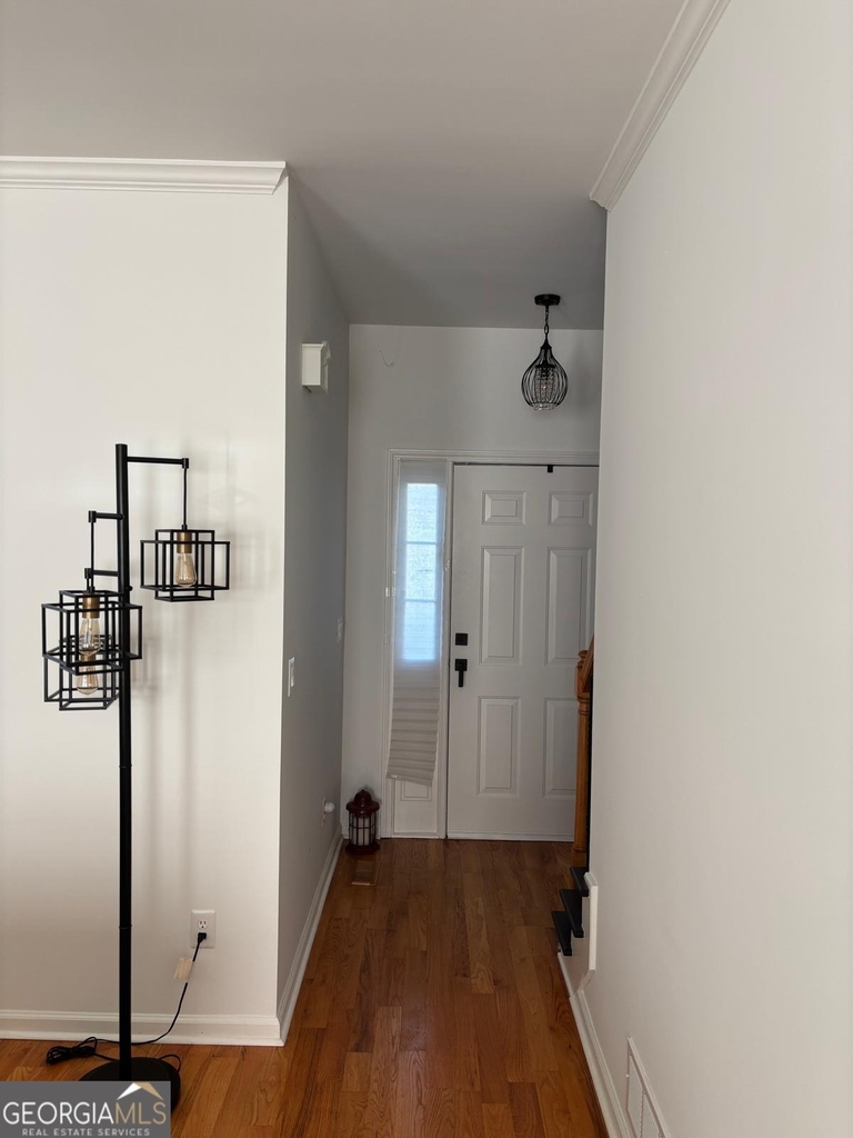 300 Harcourt Place - Photo 6