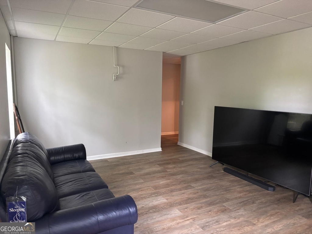 300 Harcourt Place - Photo 37