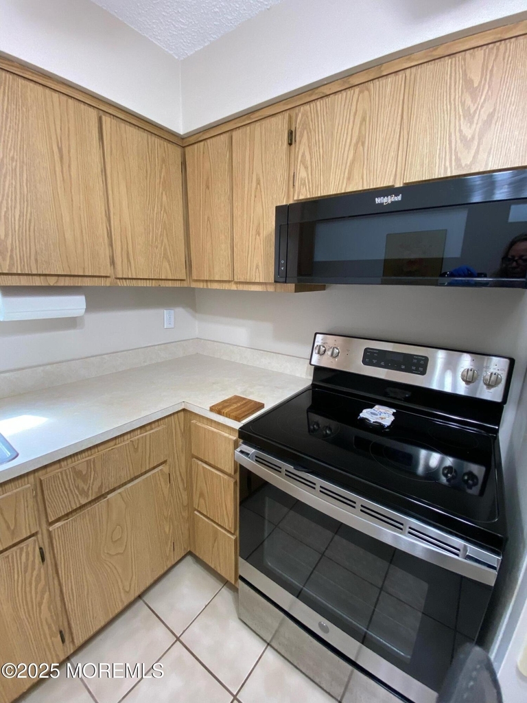 548 Ocean Boulevard - Photo 2