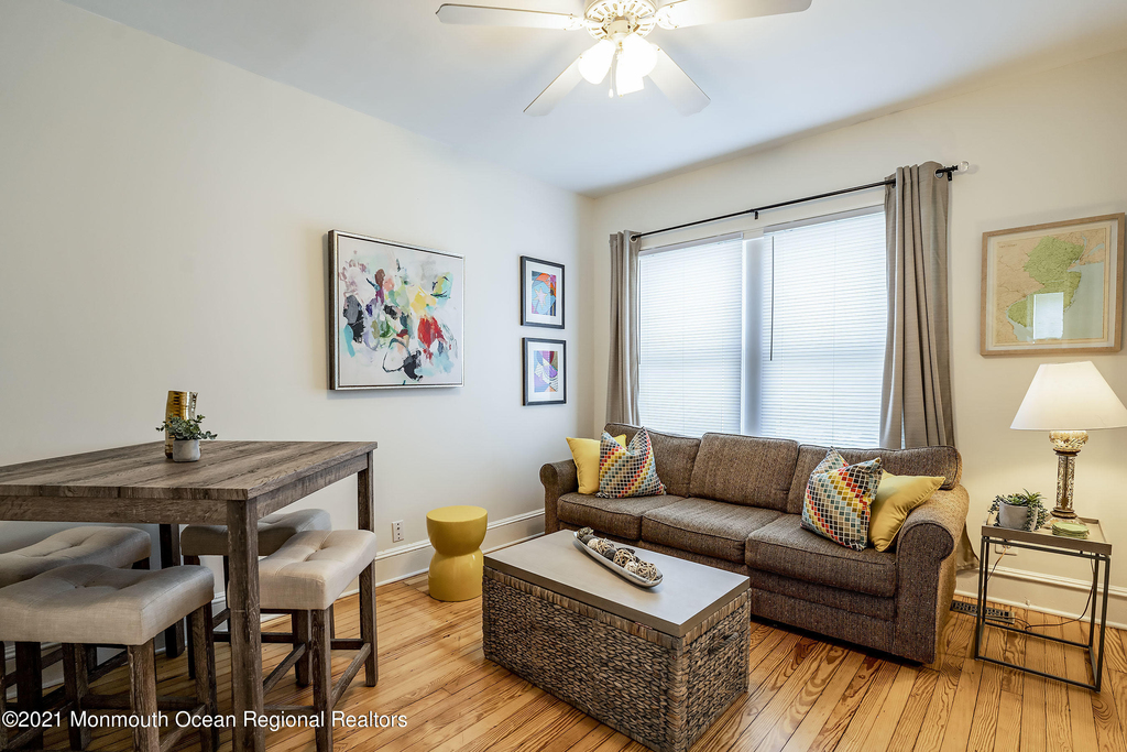132 Sampson Place - Photo 2
