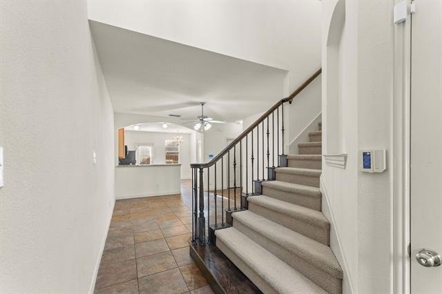 7904 Hannah Street - Photo 2