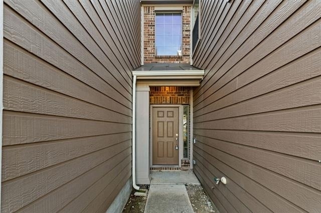 7904 Hannah Street - Photo 1
