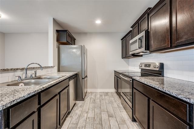612 N 6th - Photo 7