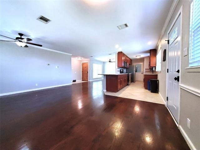 806 Greenhaven Drive - Photo 3