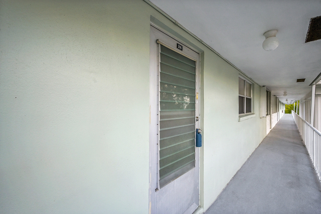 2340 Sw 22nd Avenue - Photo 26
