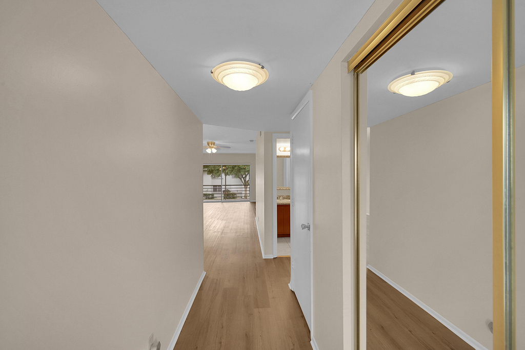 2340 Sw 22nd Avenue - Photo 10