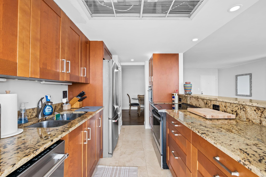 2841 N Ocean Boulevard - Photo 7