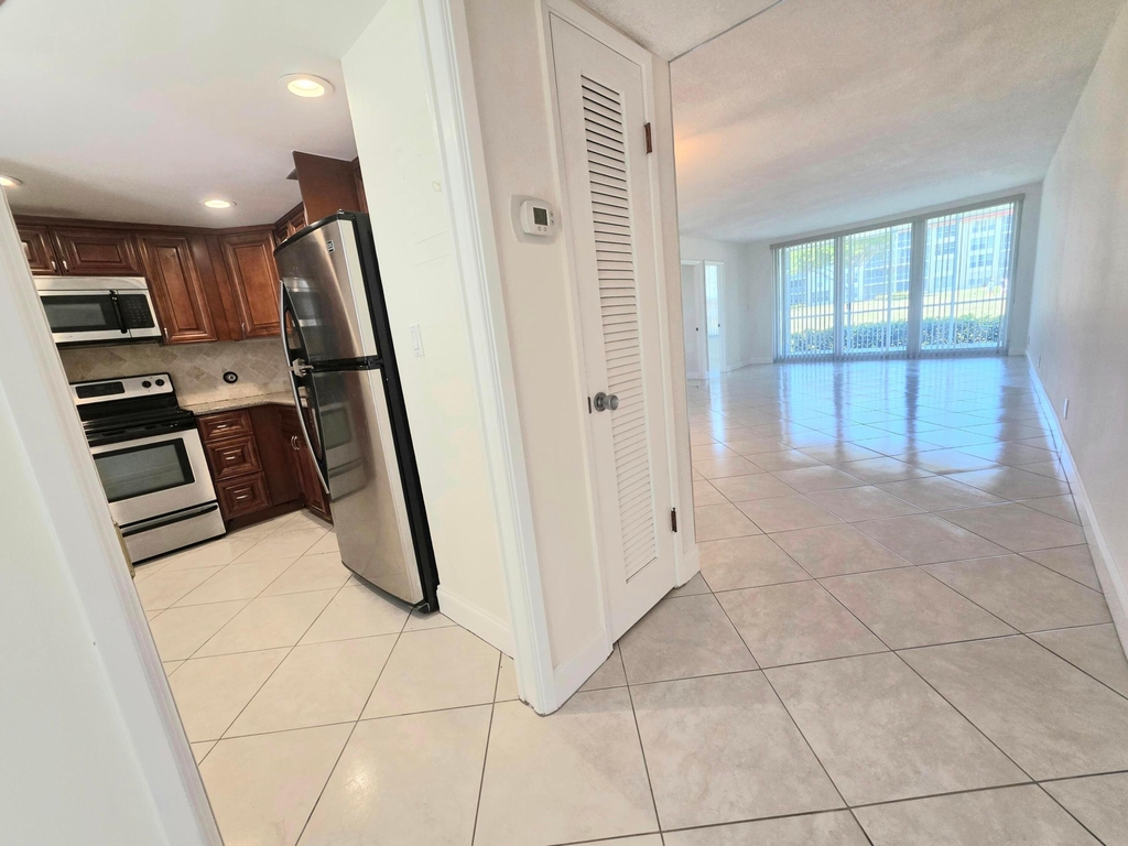 3100 Ne 48th Court - Photo 1