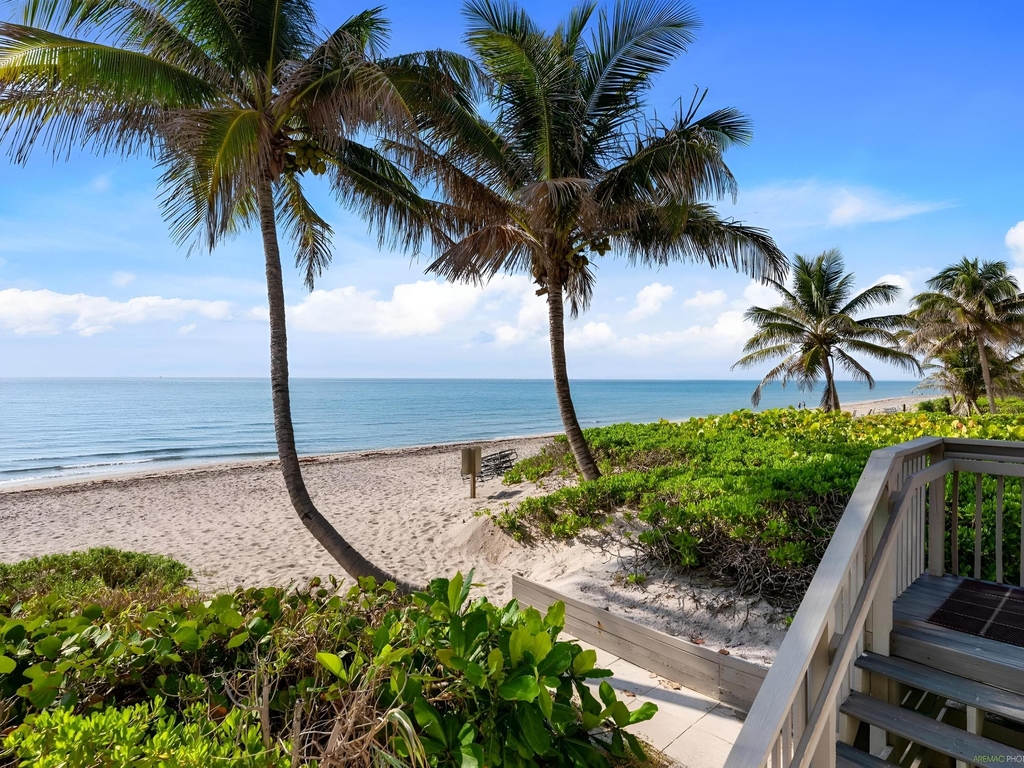 3215 S Ocean Boulevard - Photo 0