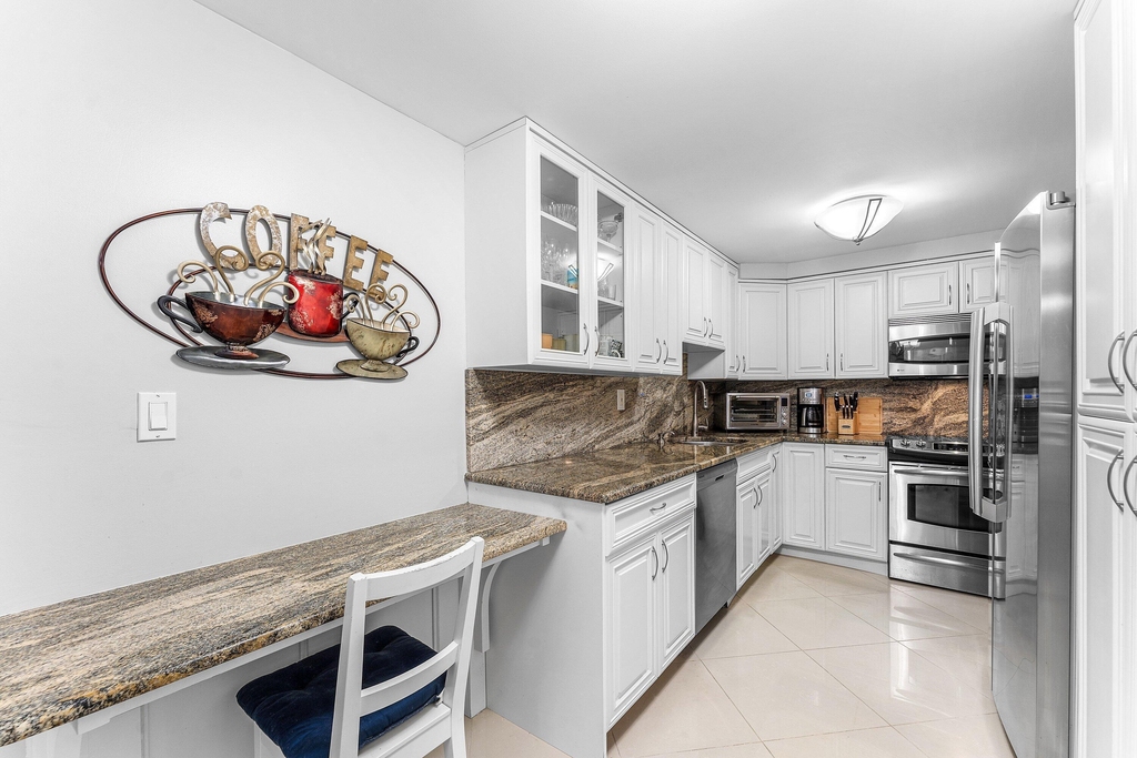 3215 S Ocean Boulevard - Photo 4