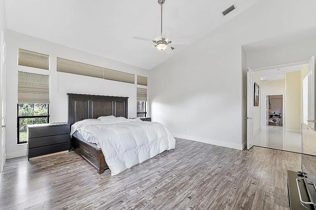 4551 Nw 26th Place - Photo 20