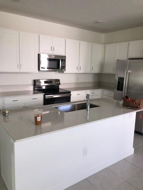 229 Se Woodbark Street - Photo 4