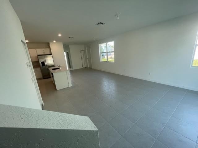 229 Se Woodbark Street - Photo 6