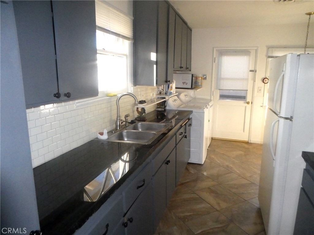 8208 Kentland - Photo 3
