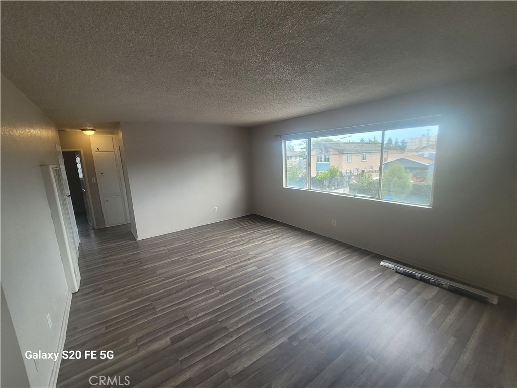 1037 W 108 Street - Photo 1