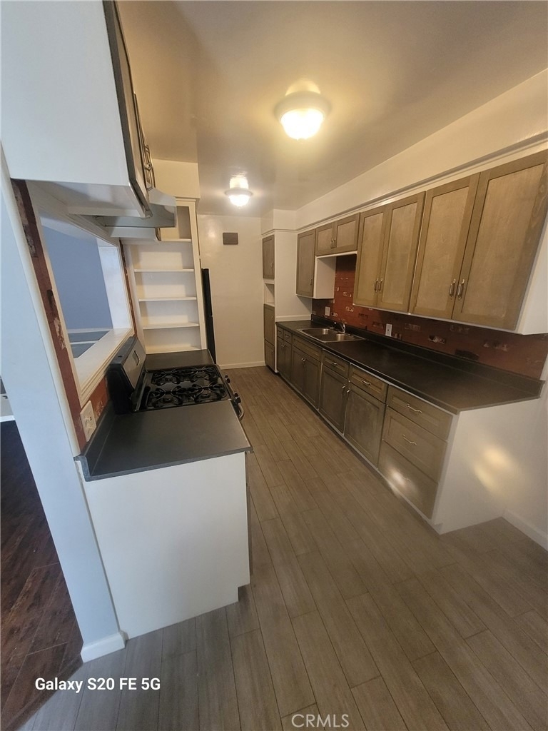 5621 Edgemar Avenue - Photo 4
