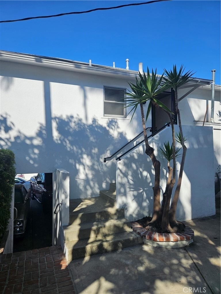 1204 Bonnie Brae - Photo 2