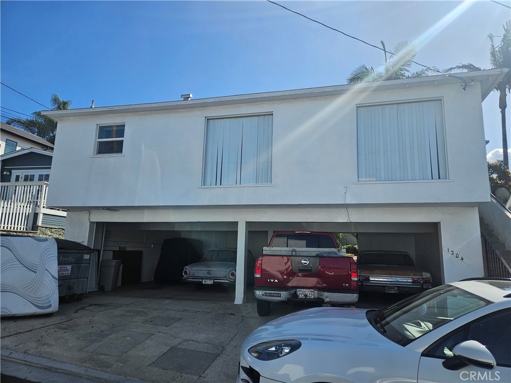 1204 Bonnie Brae - Photo 0