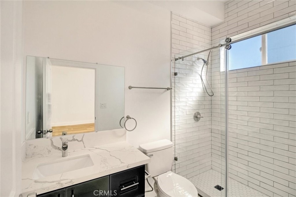 3018 West Boulevard - Photo 19
