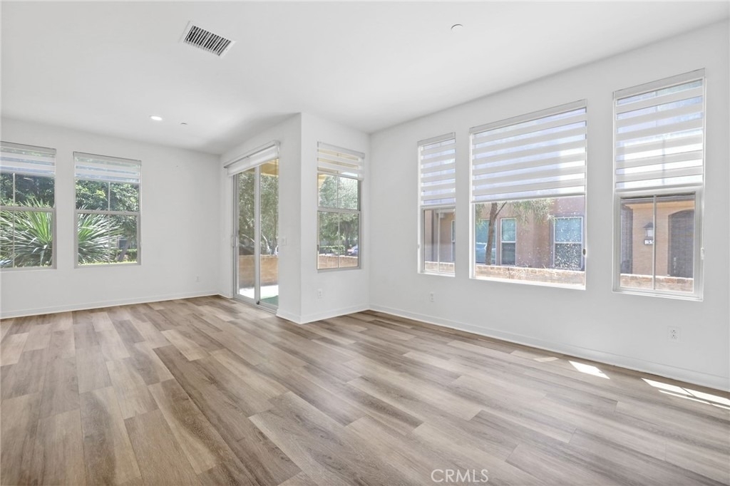 21 Savannah - Photo 9