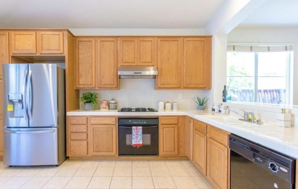 1037 Stone Street - Photo 9