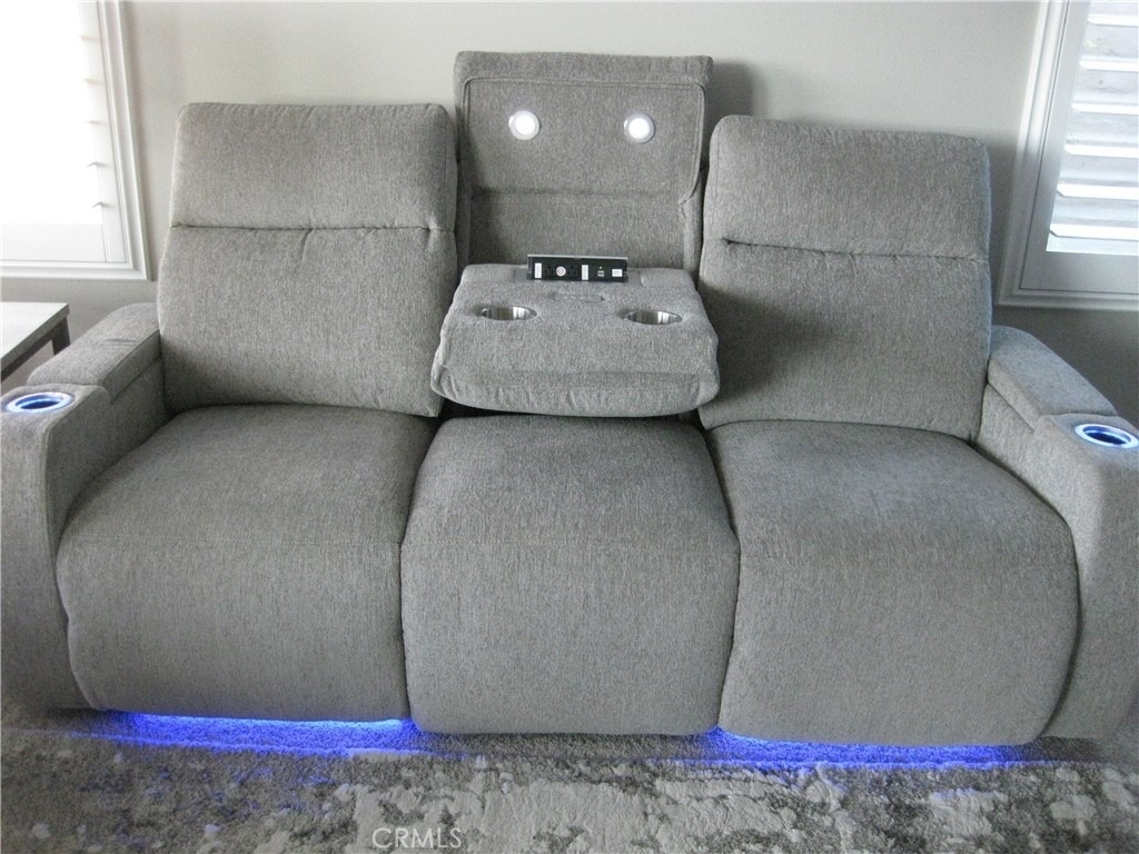 82 Burgundy - Photo 16